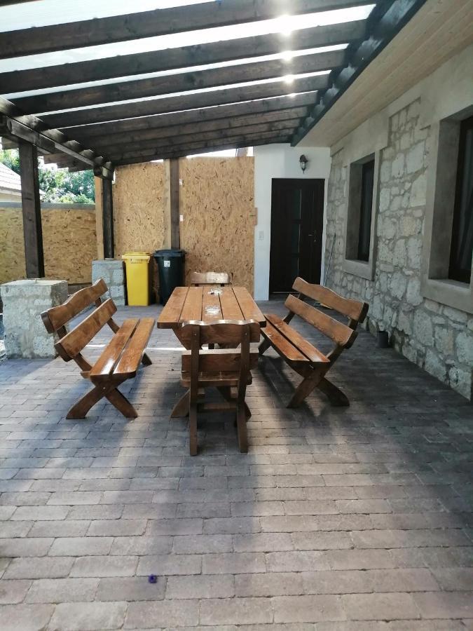 Hotel Cinege Vendeghaz Tolcsva Exterior foto